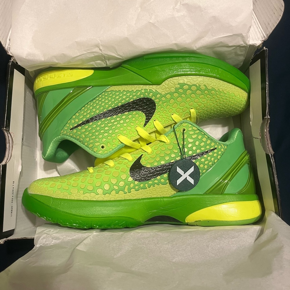 Kobe 6 Grinch Size 12